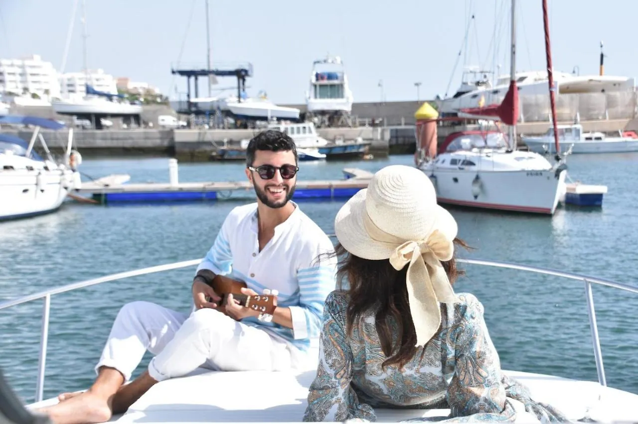 Hotel en barco Hotel Luxury Boat Karamba I San Miguel de Abona